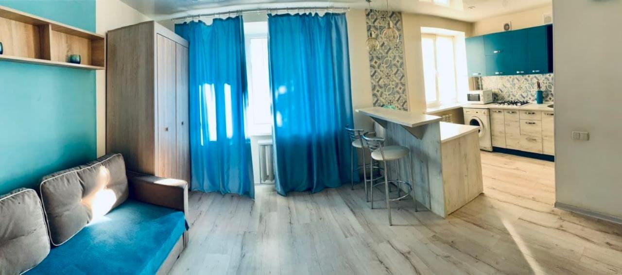 Квартира -Студия В Центре Khmel'nyts'kyy Ngoại thất bức ảnh